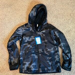 Columbia Youth Size Small Camo light jacket